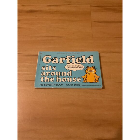 Garfield Sits Around The House By Jim Davis His Seventh Book - Picture 1 of 3